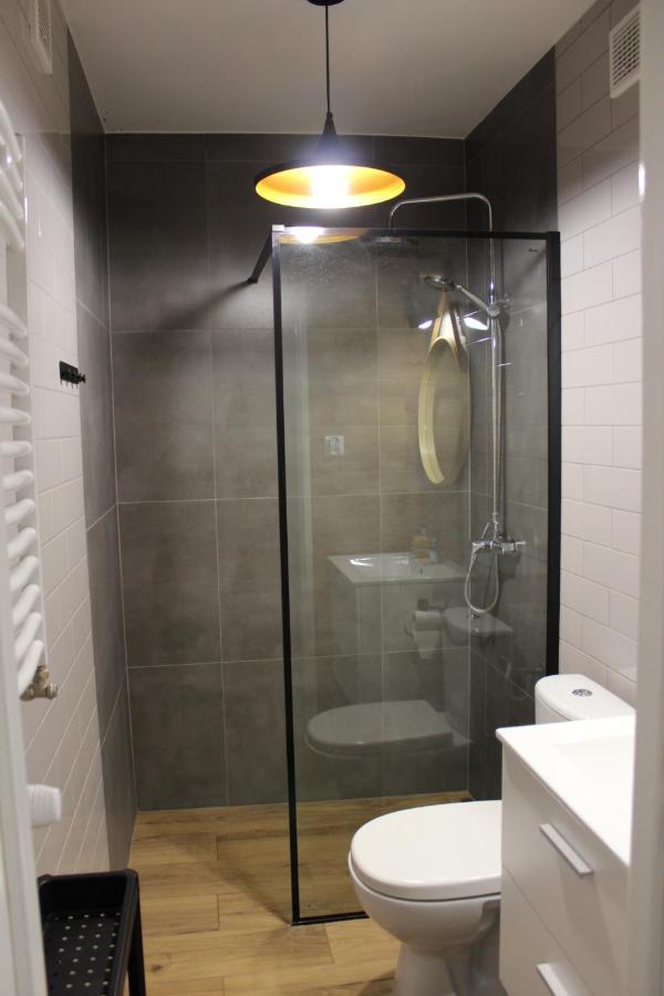 Lesny Mech Hotel เอากุสตูฟ ภายนอก รูปภาพ